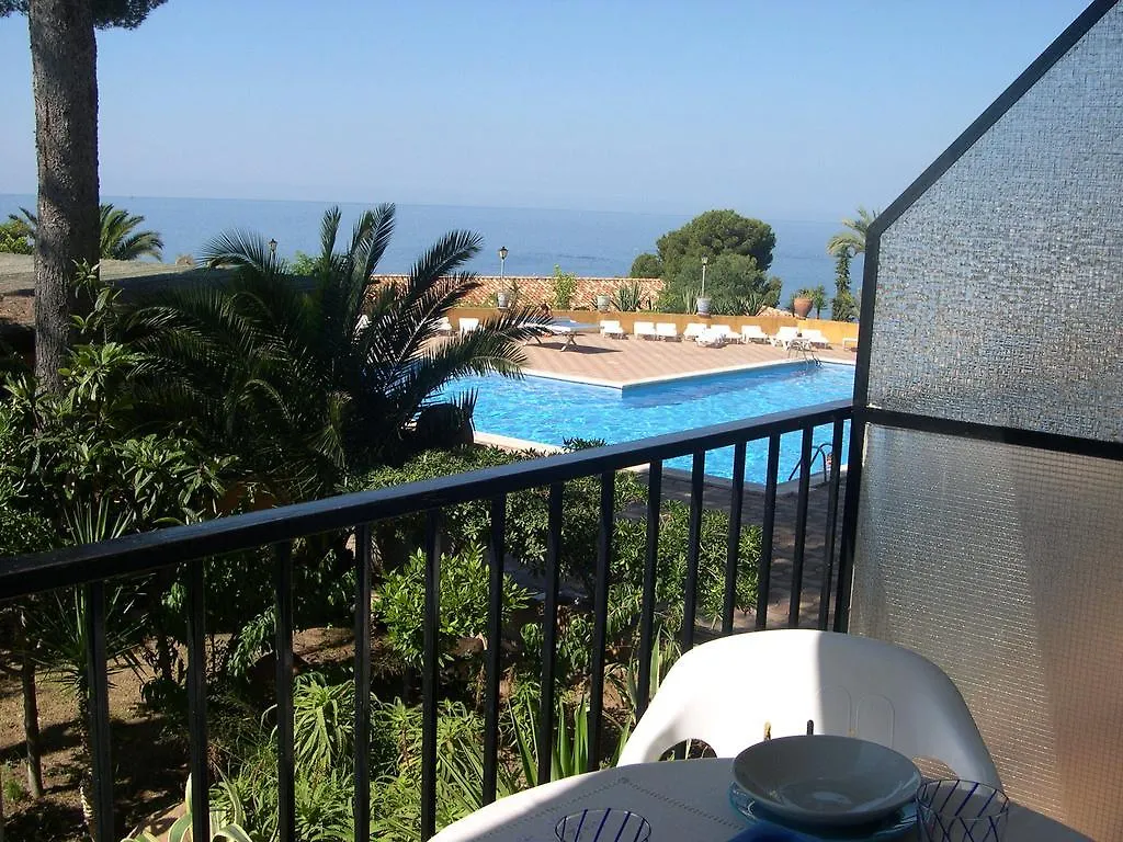 Apartamentos Cala Llevado 滨海托萨 0*,